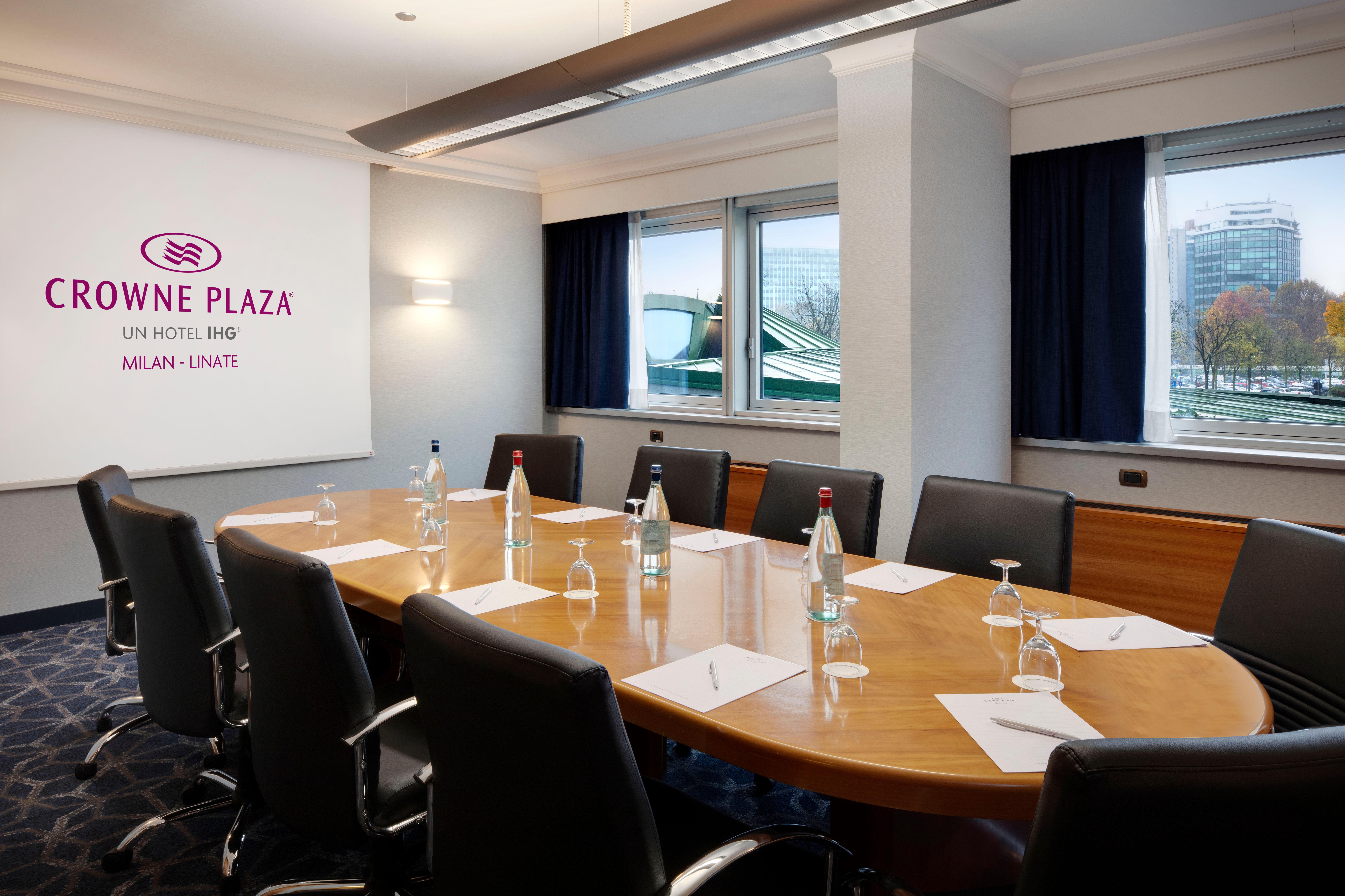Hotel Crowne Plaza Milan Linate By Ihg à San Donato Milanese Extérieur photo