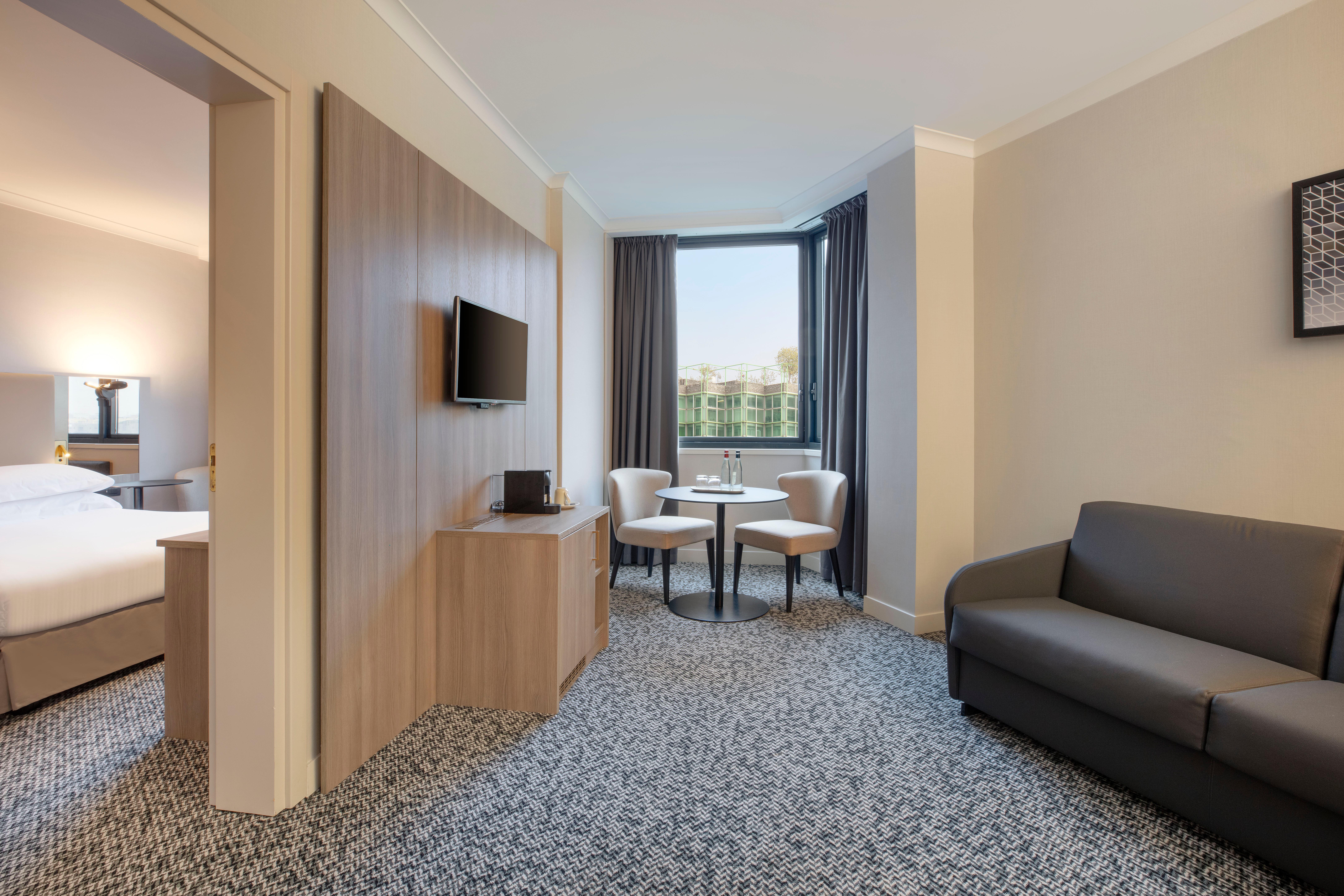Hotel Crowne Plaza Milan Linate By Ihg à San Donato Milanese Extérieur photo