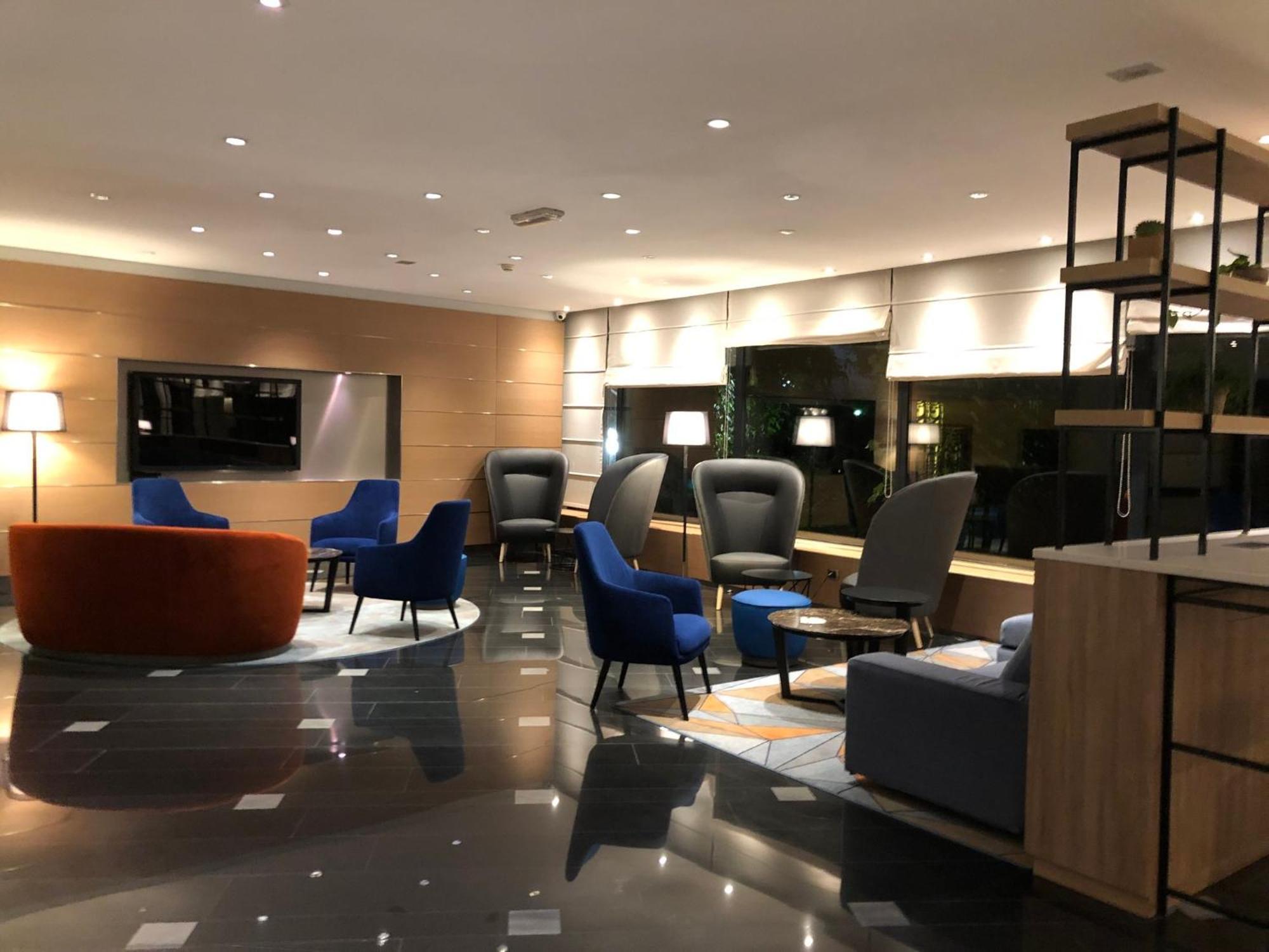 Hotel Crowne Plaza Milan Linate By Ihg à San Donato Milanese Extérieur photo