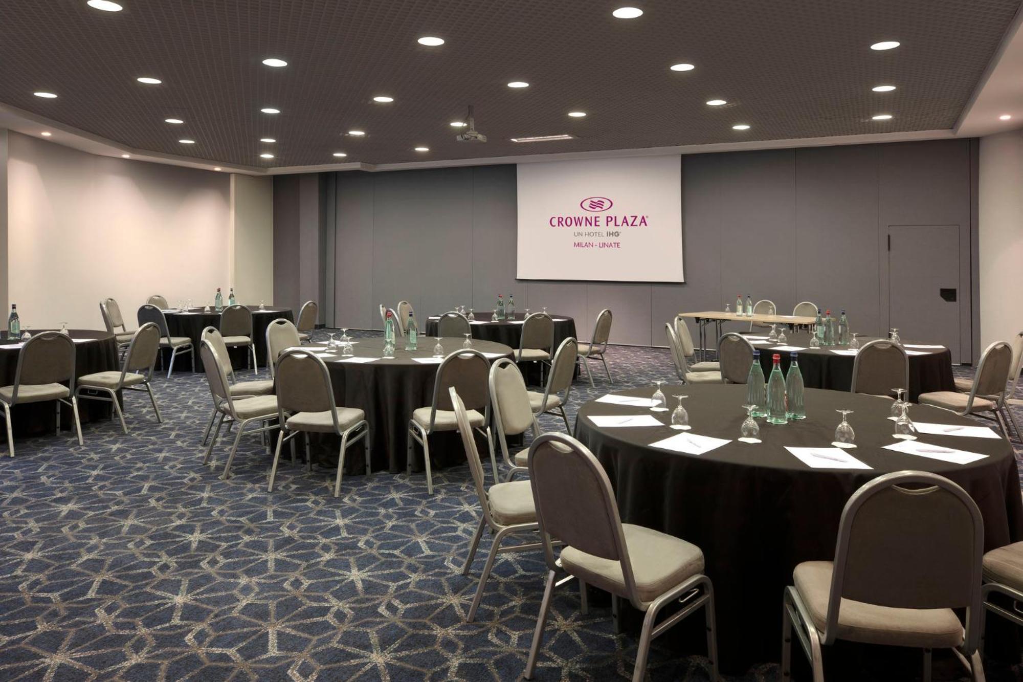 Hotel Crowne Plaza Milan Linate By Ihg à San Donato Milanese Extérieur photo